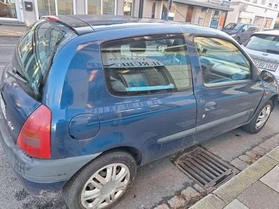Gebraucht Renault Clio II 58 PS (42 kW) 1999 Blau Limousine