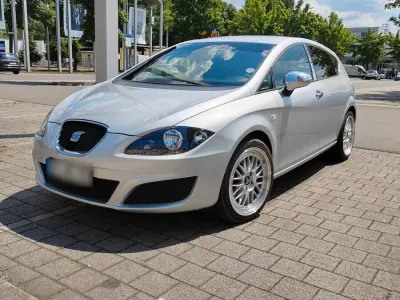 Gebraucht Seat Leon 86 PS (63 kW) 2012 Silber Kleinwagen