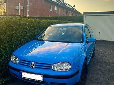 Blau Gebraucht 2002 VW Golf IV Trendline Limousine | 2.800 € (Fairer Preis)