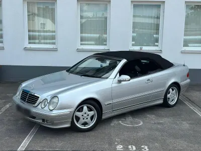 Gebraucht Mercedes CLK320 Elegance 197 PS (144 kW) 2001 Silber Cabrio