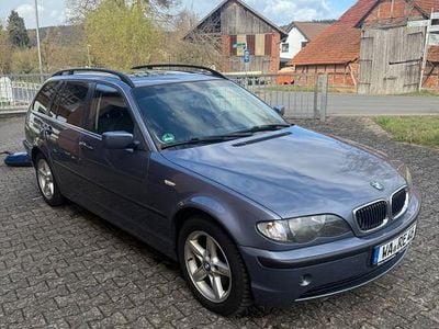 Usata BMW 318 143 CV (105 kW) 2005 Blu Station wagon