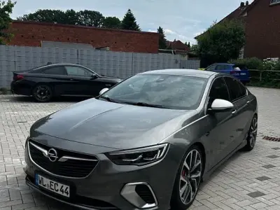 Gebraucht Opel Insignia 209 PS (153 kW) 2019 Grau Limousine