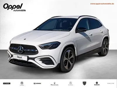 Gebraucht Mercedes GLA200 AMG line 177 PS (130 kW) 2025 Weiß SUV