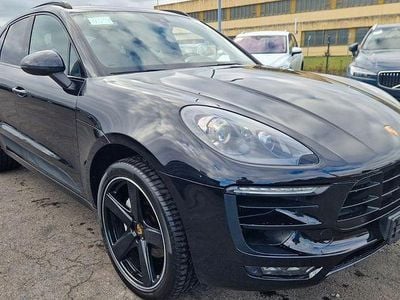 Porsche Macan S