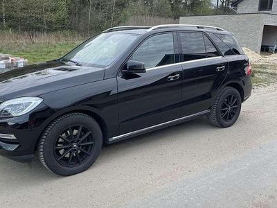 Gebraucht Mercedes ML350 258 PS (189 kW) 2014 Schwarz SUV