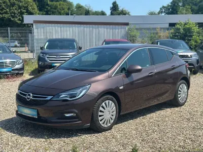 Gebraucht Opel Astra Dynamic 110 PS (80 kW) 2015 Braun Kombi