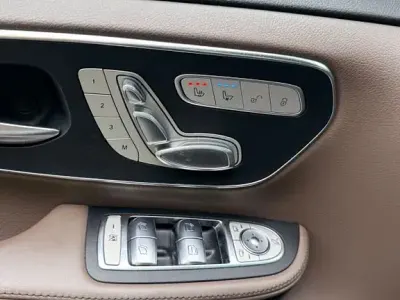 Gebraucht Mercedes V300 Exclusive 239 PS (175 kW) 2020 Weiß Van / Kleinbus
