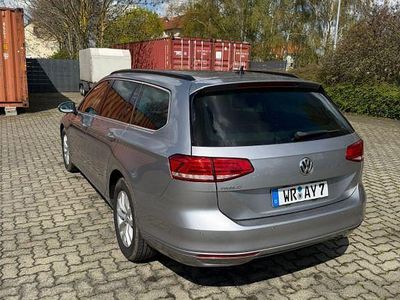 Usata VW Passat Highline 150 CV (110 kW) 2018 Argento Station wagon