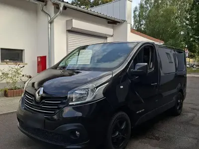 Gebraucht Renault Trafic 125 PS (91 kW) 2016 Schwarz Van / Kleinbus