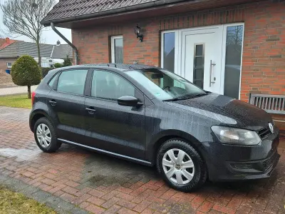 Gebraucht VW Polo 60 PS (44 kW) 2010 Schwarz Kleinwagen
