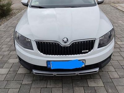 Gebraucht Skoda Octavia 150 PS (110 kW) 2016 Weiß Kleinwagen