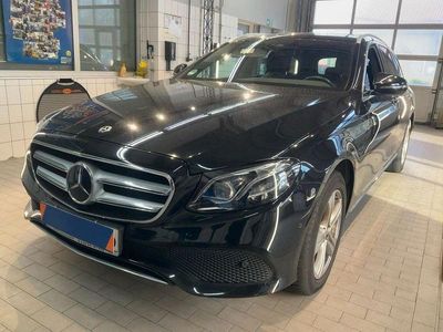 Gebraucht Mercedes E220 Avantgarde 194 PS (142 kW) 2018 Schwarz Limousine
