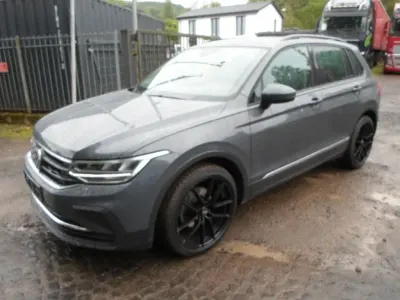 Gebraucht VW Tiguan Life 150 PS (110 kW) 2021 Grau SUV