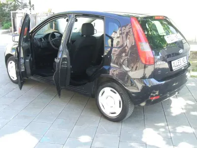 Gebraucht Ford Fiesta 80 PS (58 kW) 2007 Schwarz Kleinwagen