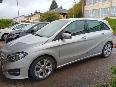 Mercedes B220