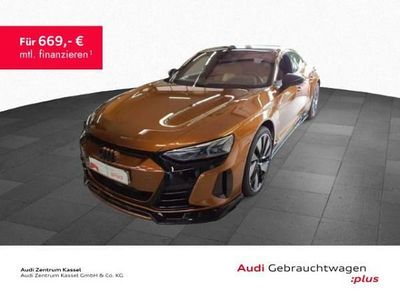 Braun (individuallackierungen audi exclusive) Gebraucht 2022 Audi e-tron GT quattro Ambiente Limousine | 55.991 € (Fairer Preis)