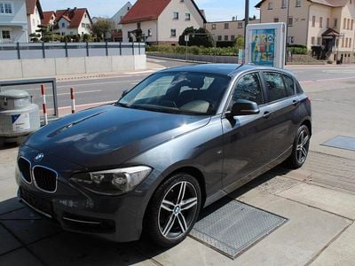 Gebraucht BMW 116 Sport Line 136 PS (100 kW) 2015 Grau Kleinwagen