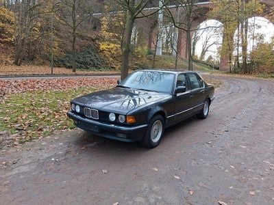 Gebraucht BMW 735 211 PS (155 kW) 1988 Schwarz Limousine