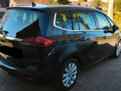 Gebraucht Opel Zafira Tourer Innovation 140 PS (102 kW) 2014 Schwarz Van / Kleinbus