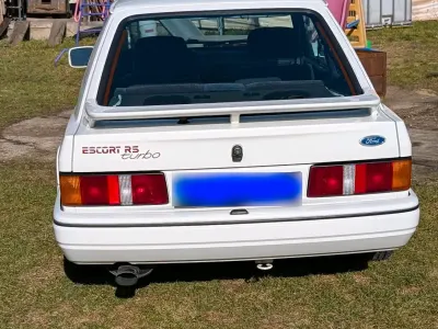 Occasion Ford Escort RS 132 ch (97 kW) 1987 Blanc Berline