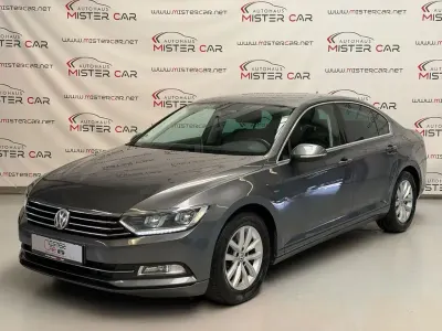 Gebraucht VW Passat Comfortline 150 PS (110 kW) 2017 Grau Limousine