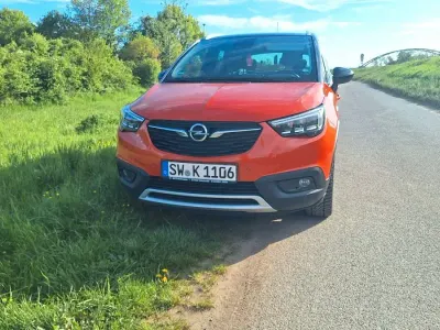 Używany Opel Crossland S 102 KM (75 kW) 2020 Pomarańczowy SUV