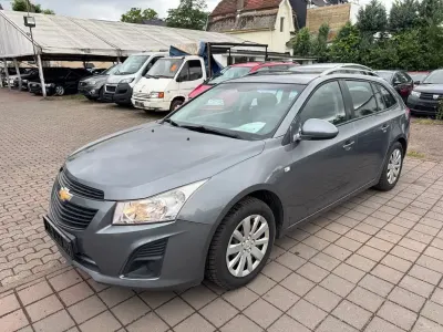 Gebraucht Chevrolet Cruze LS 124 PS (91 kW) 2013 Grau Kombi