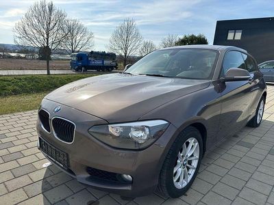 Gebraucht BMW 114 Advantage 102 PS (75 kW) 2014 Braun Kleinwagen