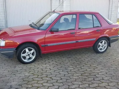 Gebraucht Peugeot 309 75 PS (55 kW) 1991 Rot Kleinwagen