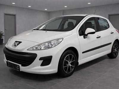 Weiß Gebraucht 2009 Peugeot 308 Filou Limousine | 3.999 € (Etwas zu teuer)