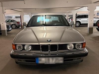 Second-hand BMW 735 211 CP (155 kW) 1990 Argintiu Berlinǎ