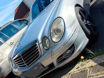 Mercedes E500