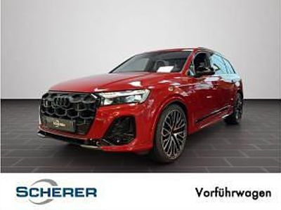 Gebraucht Audi Q7 Ambiente 286 PS (210 kW) 2025 Rot (chilirot metallic) SUV