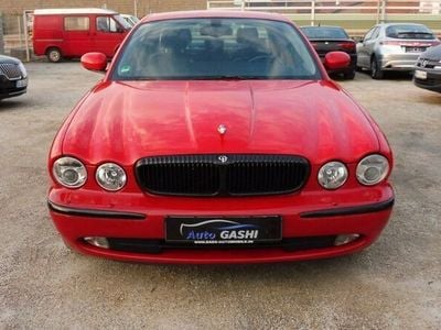 Jaguar XJ8