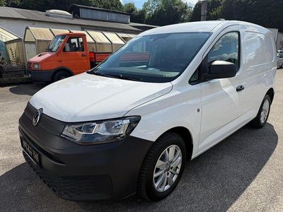 Usata VW Caddy 122 CV (89 kW) 2022 Bianco Monovolume