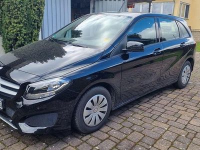 Gebraucht Mercedes B160 102 PS (75 kW) 2017 Schwarz Van / Kleinbus