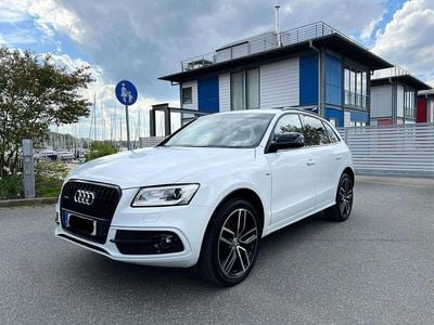 Weiß Gebraucht 2016 Audi Q5 Design SUV | 20.000 € (Fairer Preis)