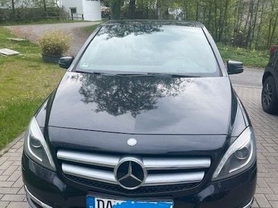 Mercedes B200