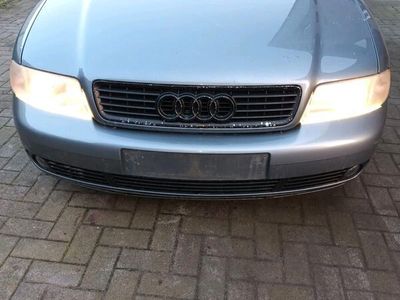 gebraucht Audi A4 B5. 2.4 Benzin