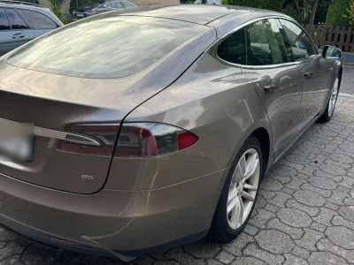 Gebraucht Tesla Model S 278 kW (378 PS) 2015 Beige Kleinwagen