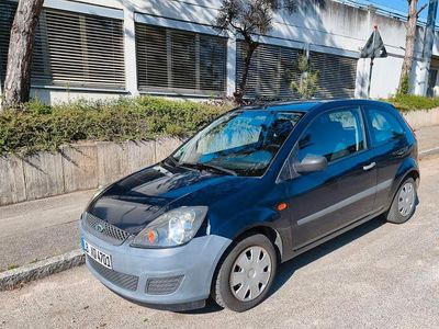 Second-hand Ford Fiesta 60 CP (44 kW) 2007 Albastru Hatchback