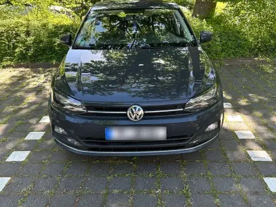 Gebraucht VW Polo 95 PS (69 kW) 2019 Grau Kleinwagen