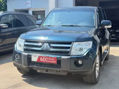 Gebraucht Mitsubishi Pajero Intense 200 PS (147 kW) 2010 Grün SUV