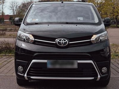 Gebraucht Toyota Proace 150 PS (110 kW) 2018 Schwarz Van / Kleinbus