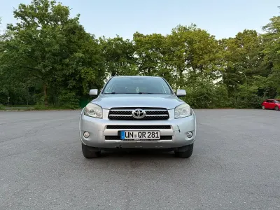 Gebraucht Toyota RAV4 177 PS (130 kW) 2006 Silber SUV
