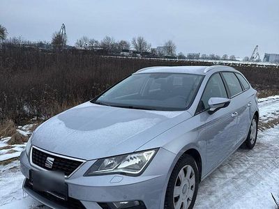 Silber Gebraucht 2018 Seat Leon ST Kombi | 8.790 € (Fairer Preis)
