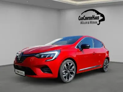Gebraucht Renault Clio V 91 PS (66 kW) 2022 Rot Limousine