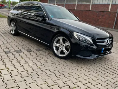 Gebraucht Mercedes C250 204 PS (150 kW) 2015 Schwarz Kombi
