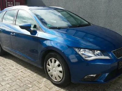 Używany Seat Leon ST Ecomotive 110 KM (80 kW) 2015 Niebieski Kombi