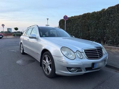 Mercedes E320